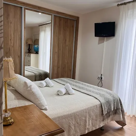 Orilla De Triana Ubytování v soukromí